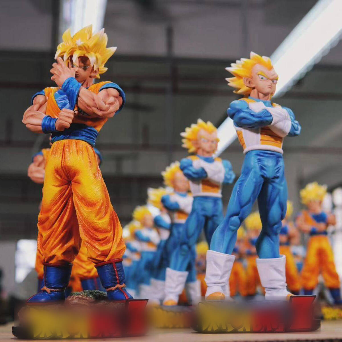 SON GOKU AND VEGETA PREMIUM EDITION SET (32 CM HEIGHT) - DRAGON BALL Z