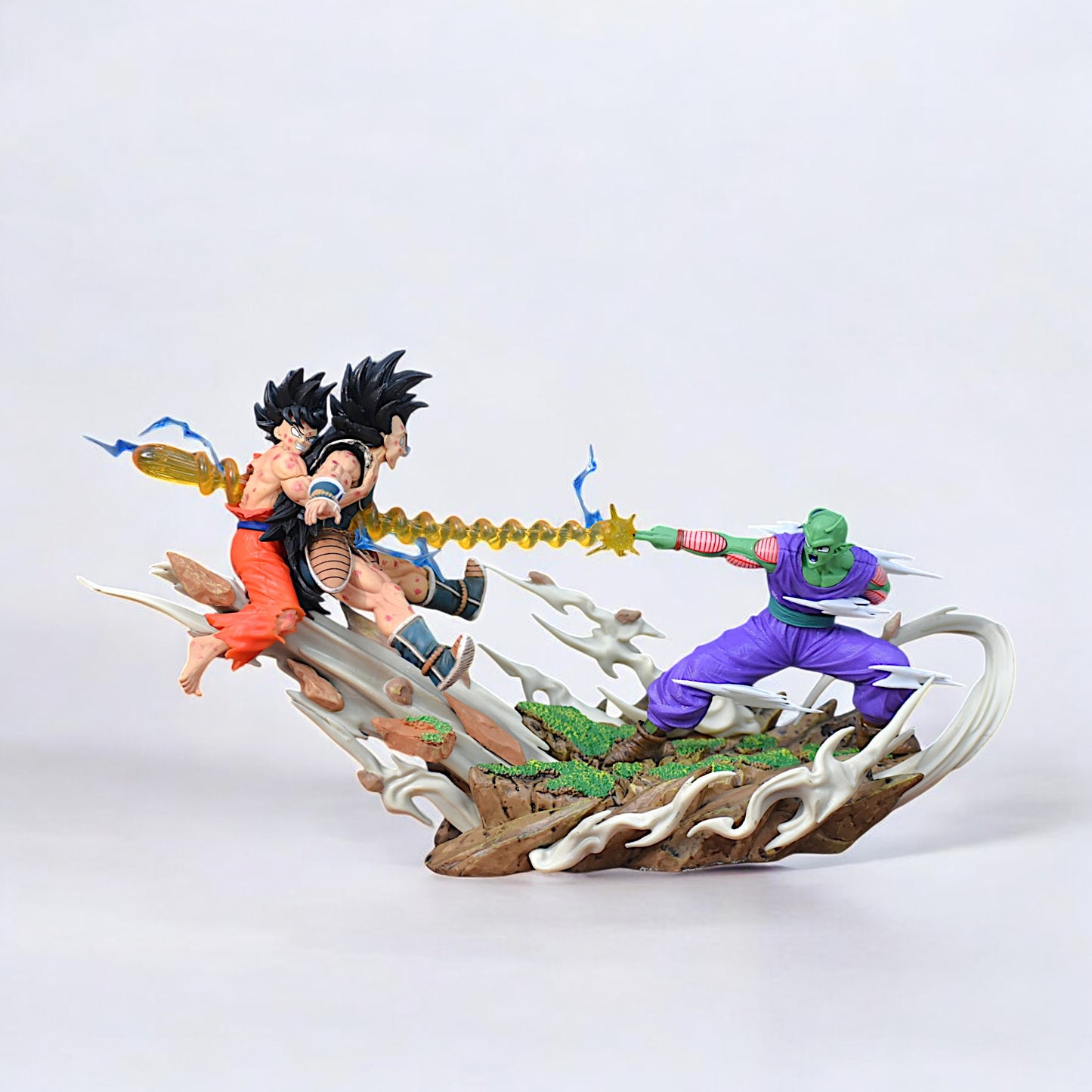 SON GOKU AND RADITZ VS PICCOLO ACTION FIGURE (36 CM LENGTH) - DRAGON BALL Z
