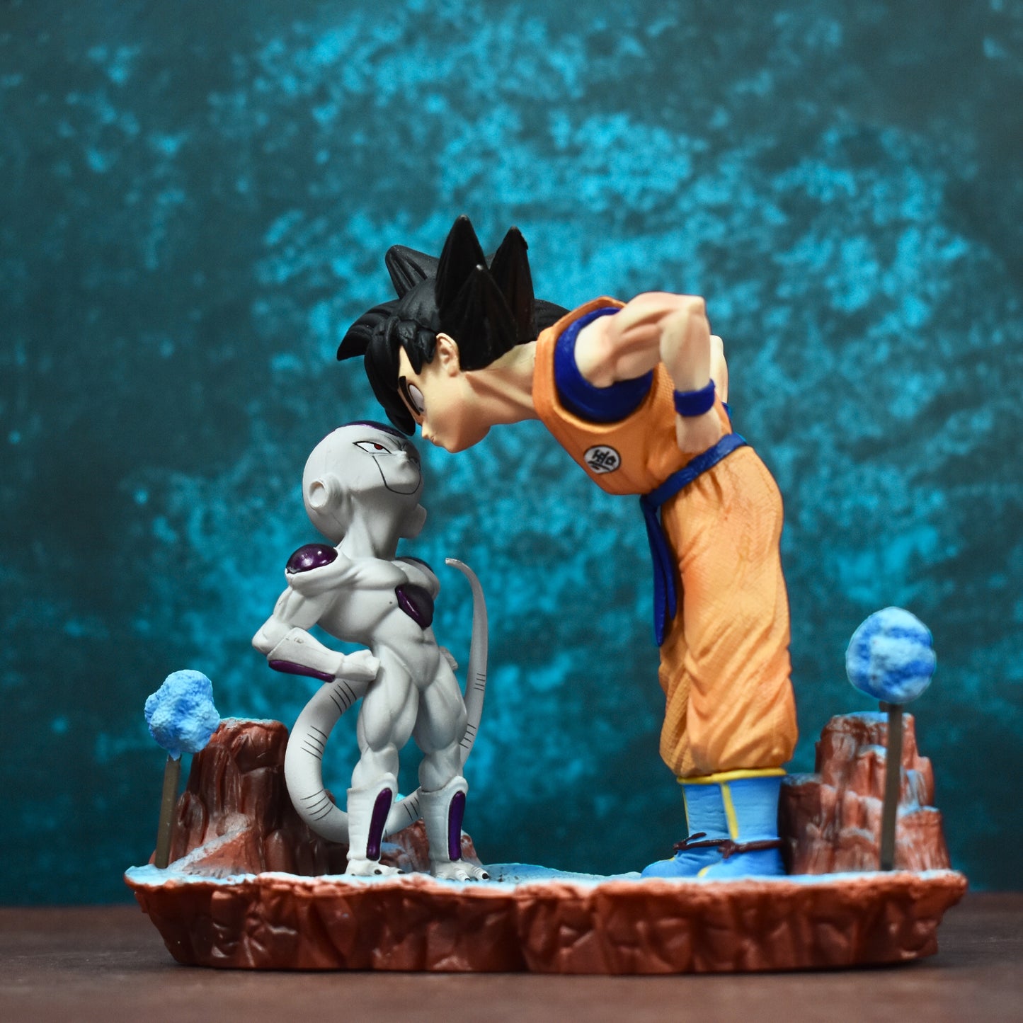 Son Goku And Frieza On Planet Namek Action Figure (16 Cm Height) - Dragon Ball Z