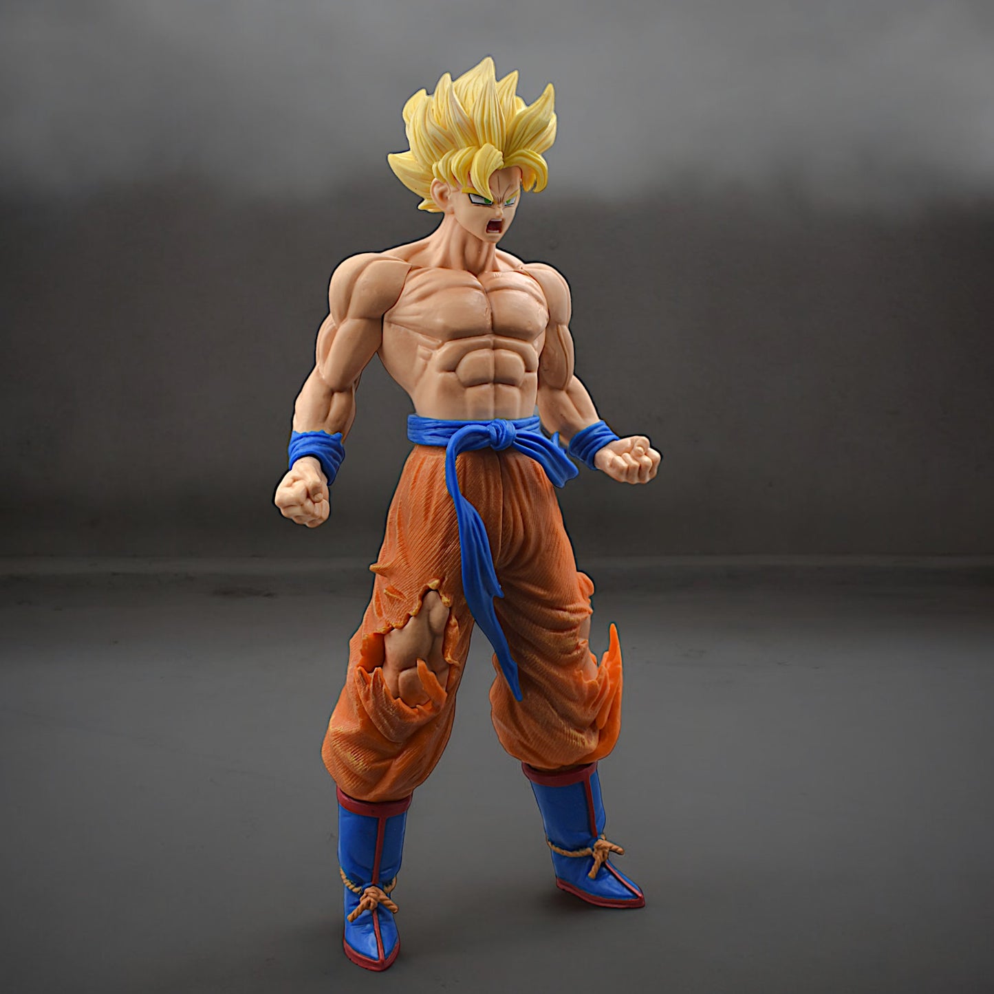 Ssj Goku Action Figure With Box (34 Cm Height) - Dragon Ball Z