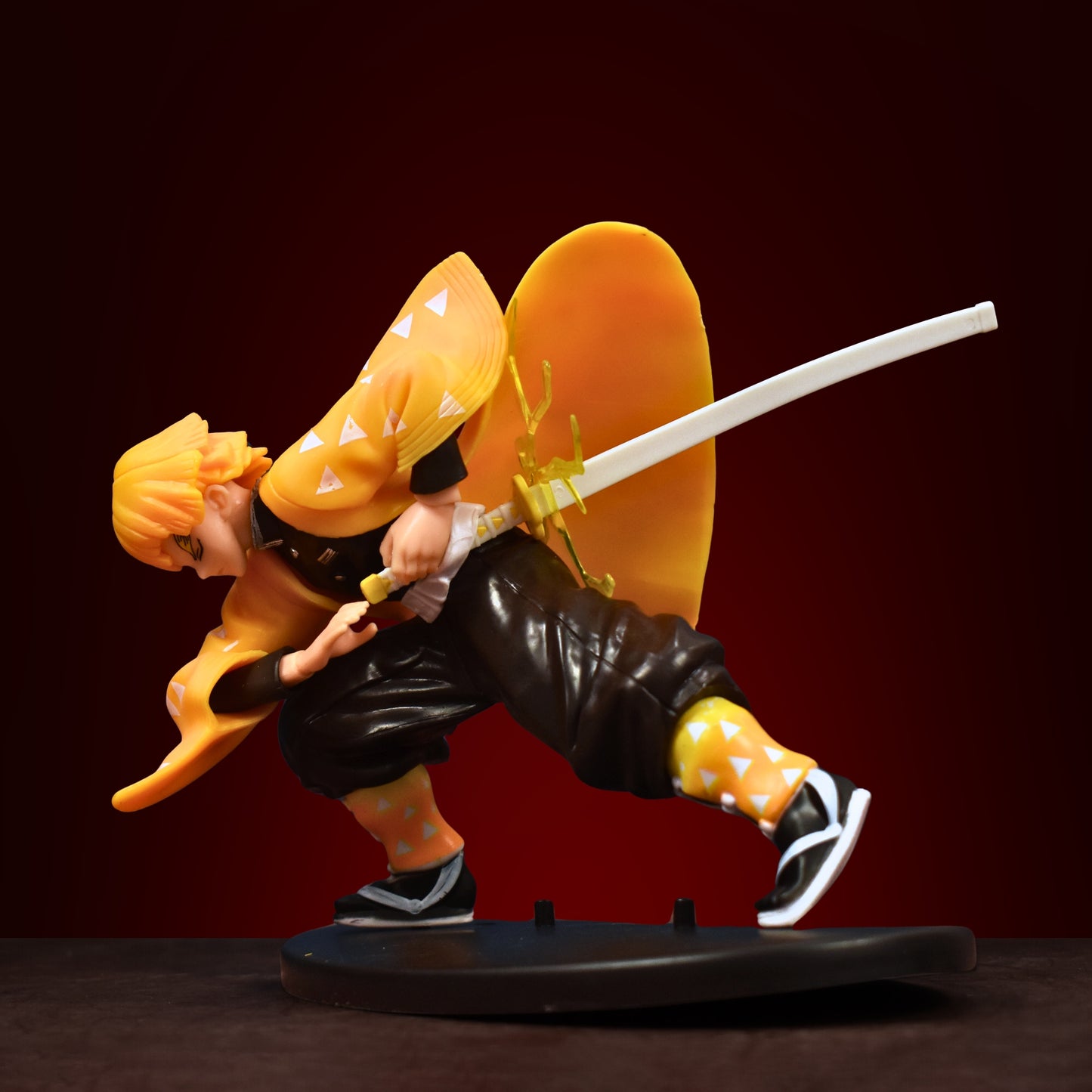 ZENITSU ACTION FIGURE WITH SWORD (13 X 17 CM) - DEMON SLAYER