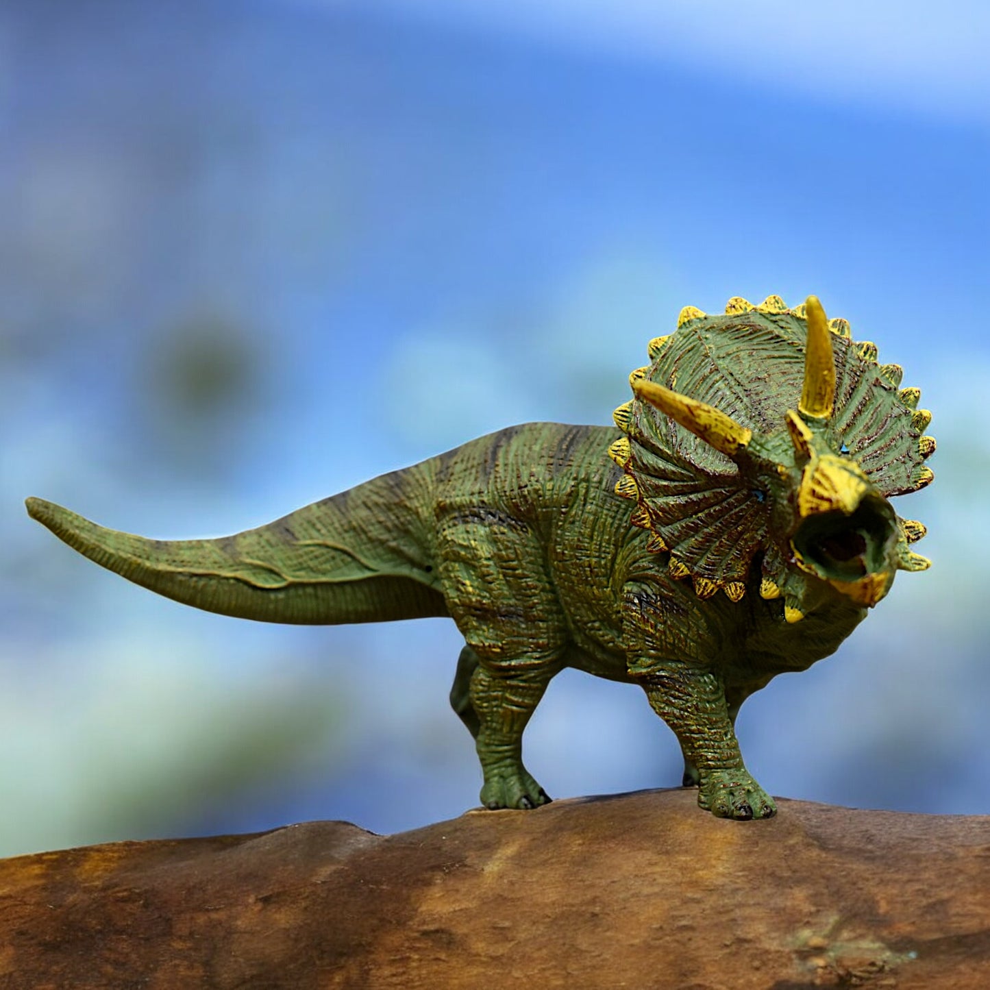 Dinosaur Action Figure - Realistic 10-Inch Triceratops Horridus Toy