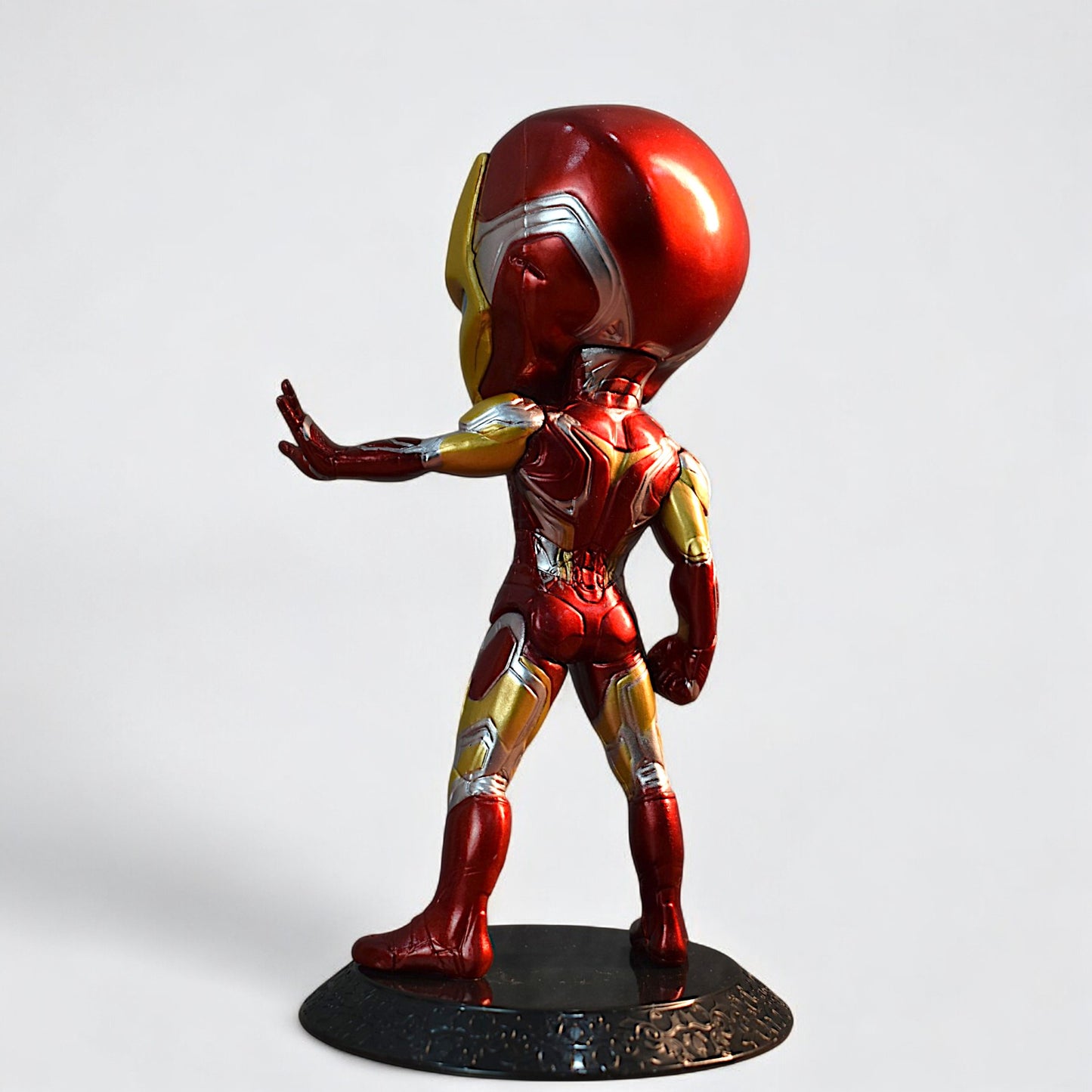 IRON MAN Q STYLE ACTION FIGURE WITH STAND (15 CM HEIGHT)