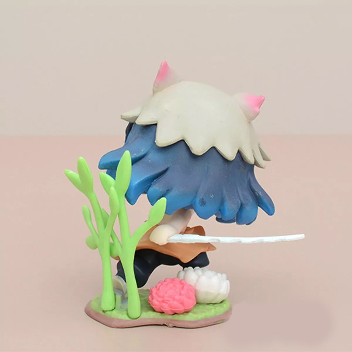 DEMON SLAYER MINI ACTION FIGURES SET OF 6