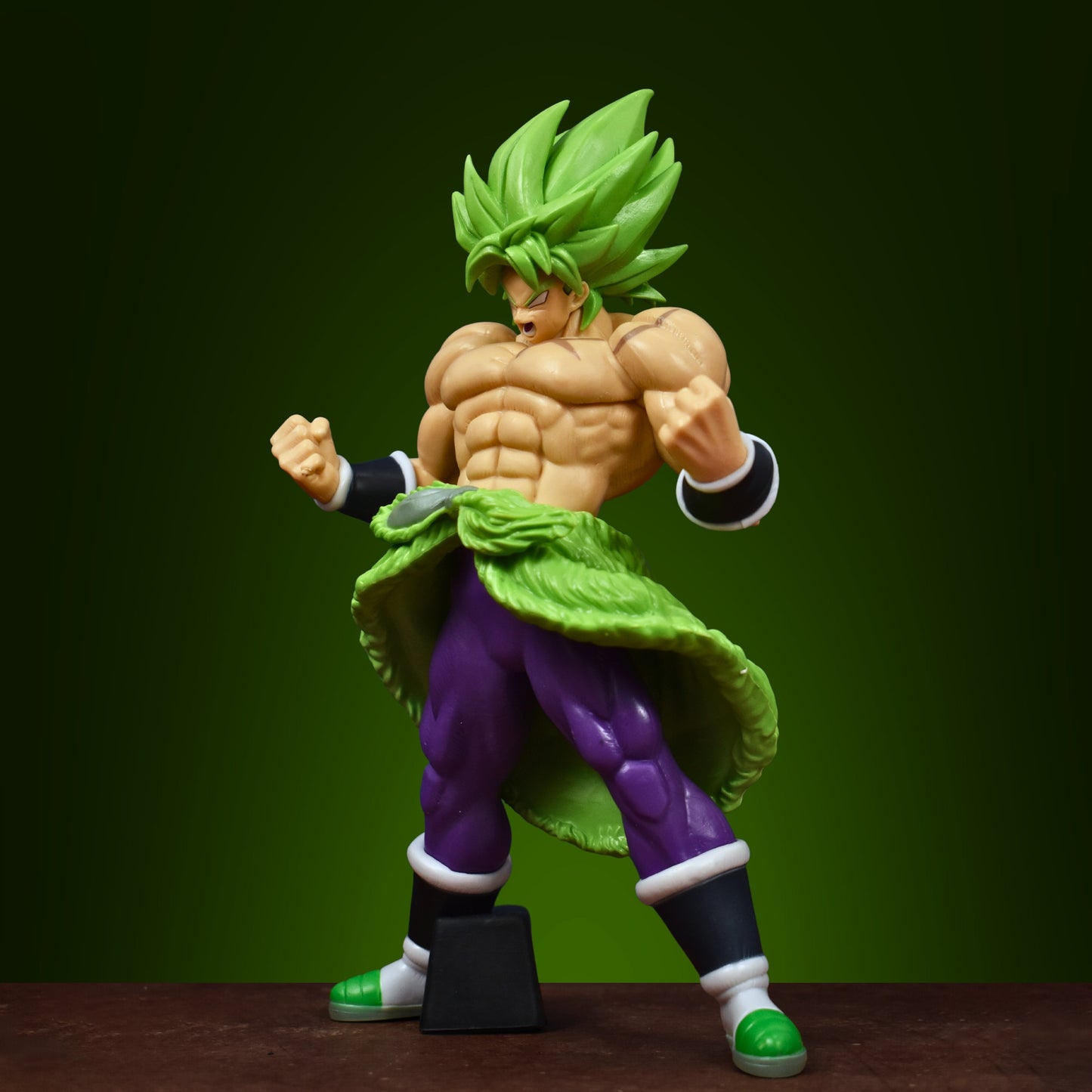 BROLY SSJ GREEN ACTION FIGURE WITH STAND (26 CM HEIGHT) - DRAGON BALL Z