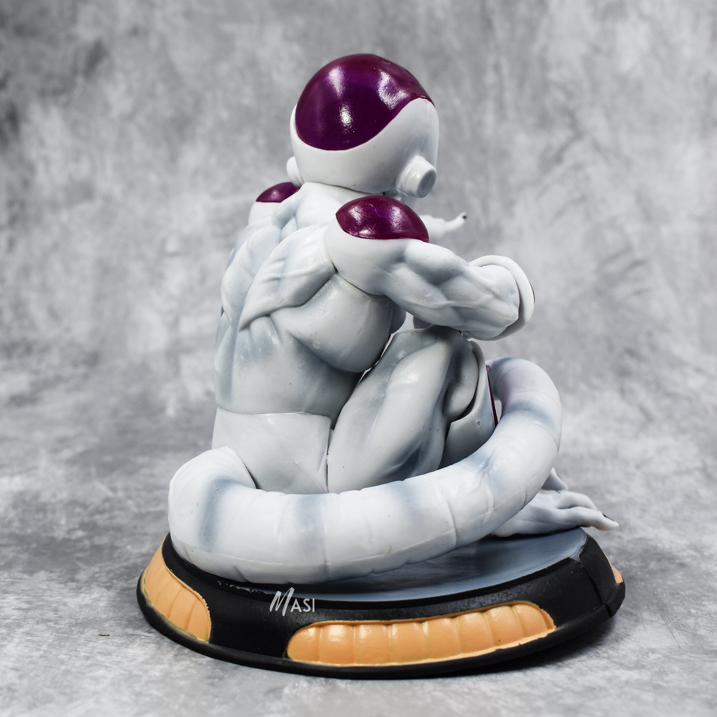 Ultimate Frieza Sitting Action Figure (14 Cm Height) - Dragon Ball Z