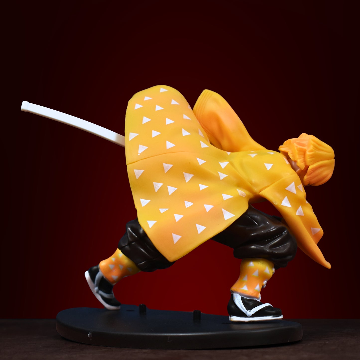 ZENITSU ACTION FIGURE WITH SWORD (13 X 17 CM) - DEMON SLAYER