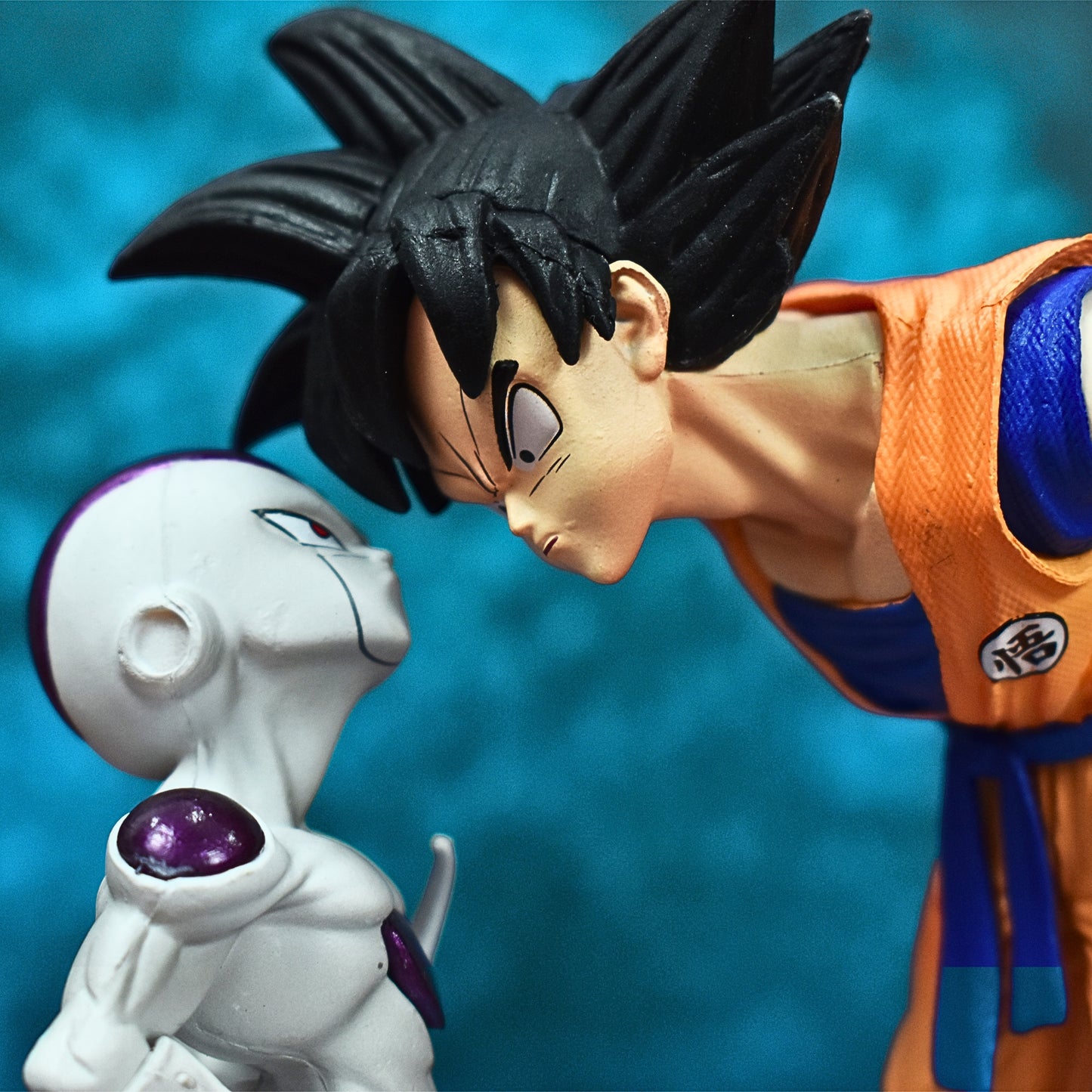 Son Goku And Frieza On Planet Namek Action Figure (16 Cm Height) - Dragon Ball Z