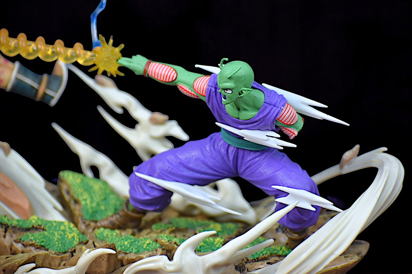 SON GOKU AND RADITZ VS PICCOLO ACTION FIGURE (36 CM LENGTH) - DRAGON BALL Z
