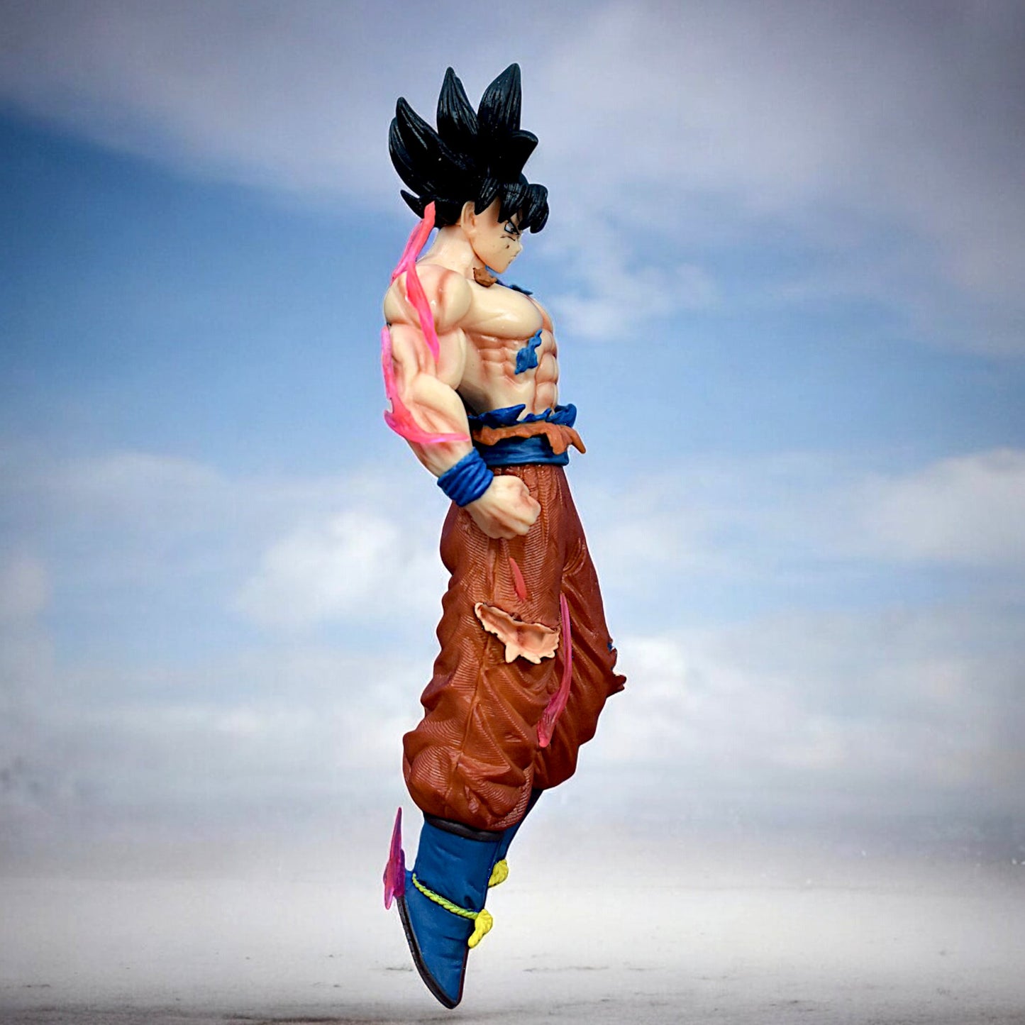 Son Goku Action Figure With Stand (20 Cm Height) - Dragon Ball Z/super