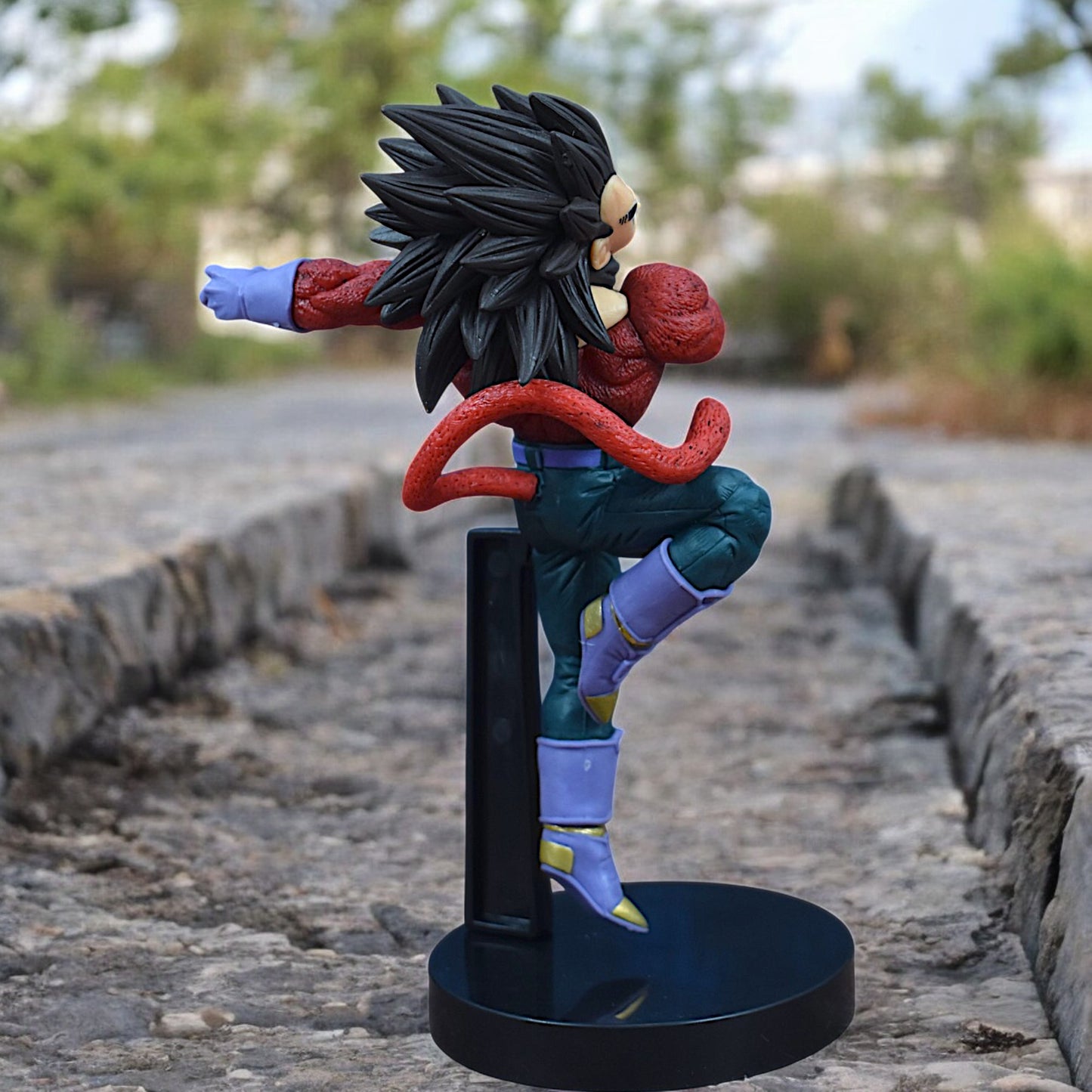 VEGETA SSJ4 FUSION POSE ACTION FIGURE WITH STAND (20 CM HEIGHT) - DRAGON BALL Z