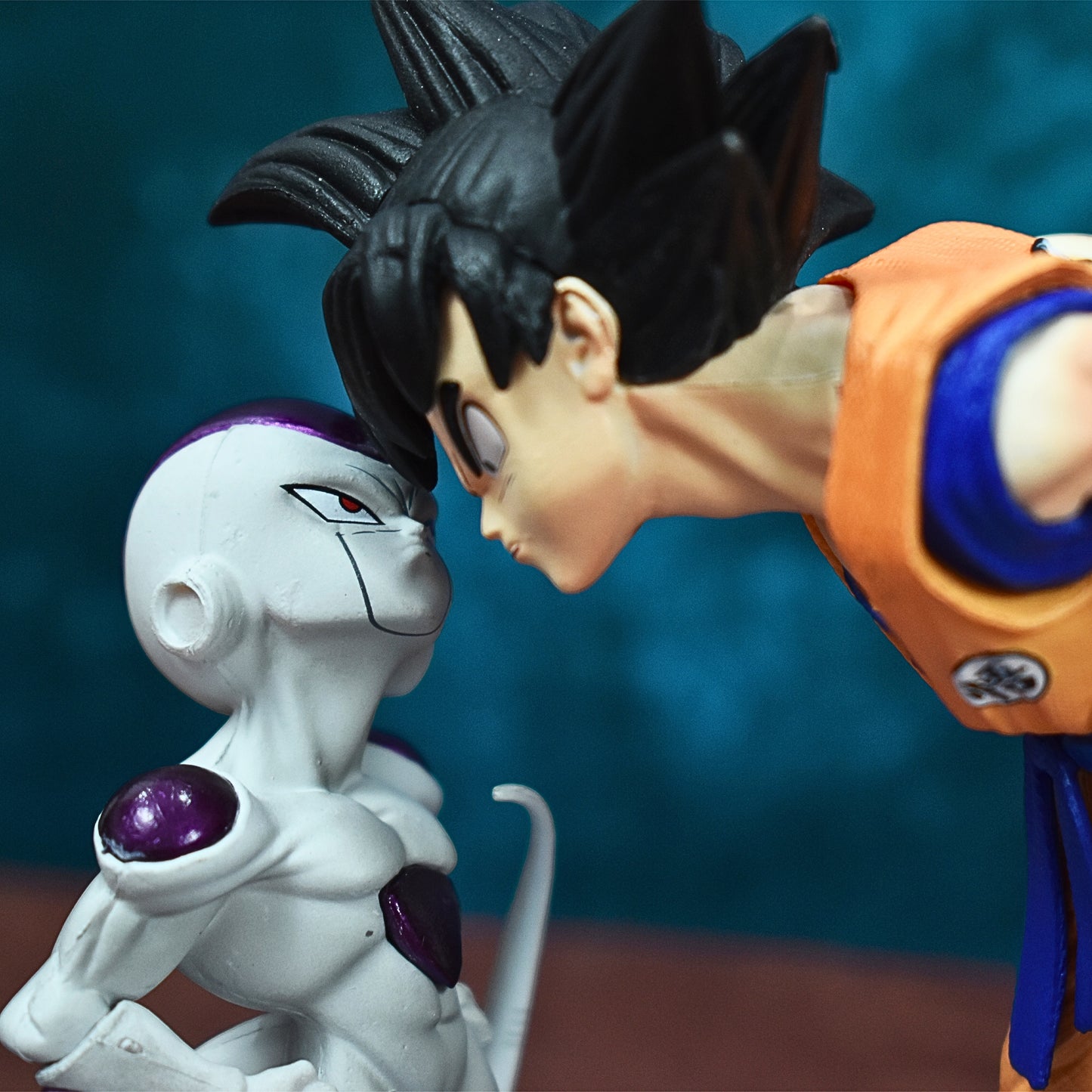 Son Goku And Frieza On Planet Namek Action Figure (16 Cm Height) - Dragon Ball Z