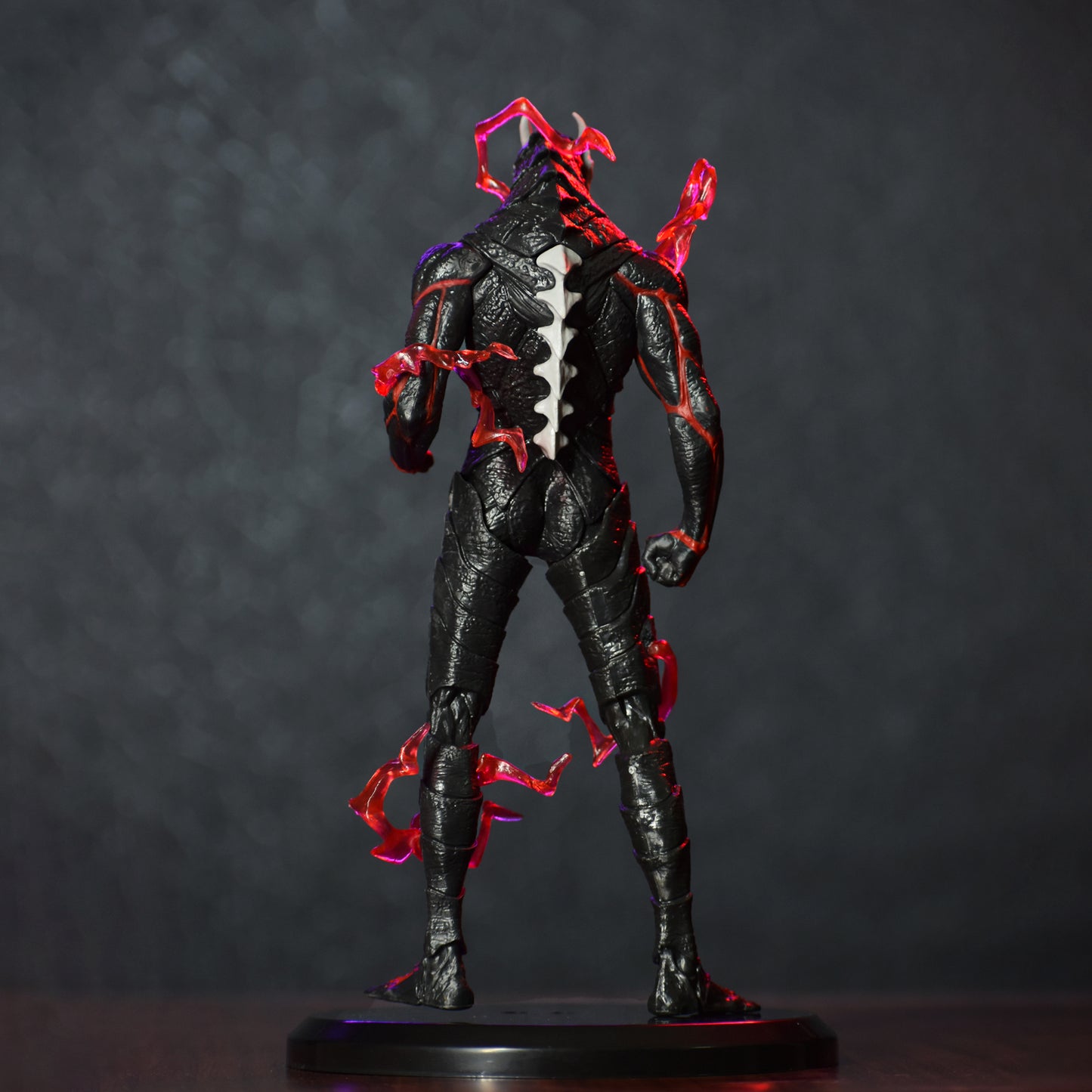 KAIJU NO. 8 HUMANOID FORM ACTION FIGURE (KAIJU NO. 9) - 20 CM HEIGHT