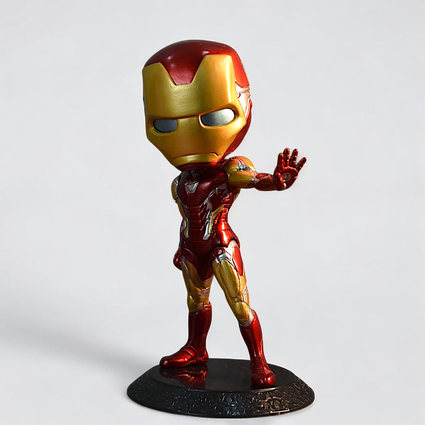 IRON MAN Q STYLE ACTION FIGURE WITH STAND (15 CM HEIGHT)