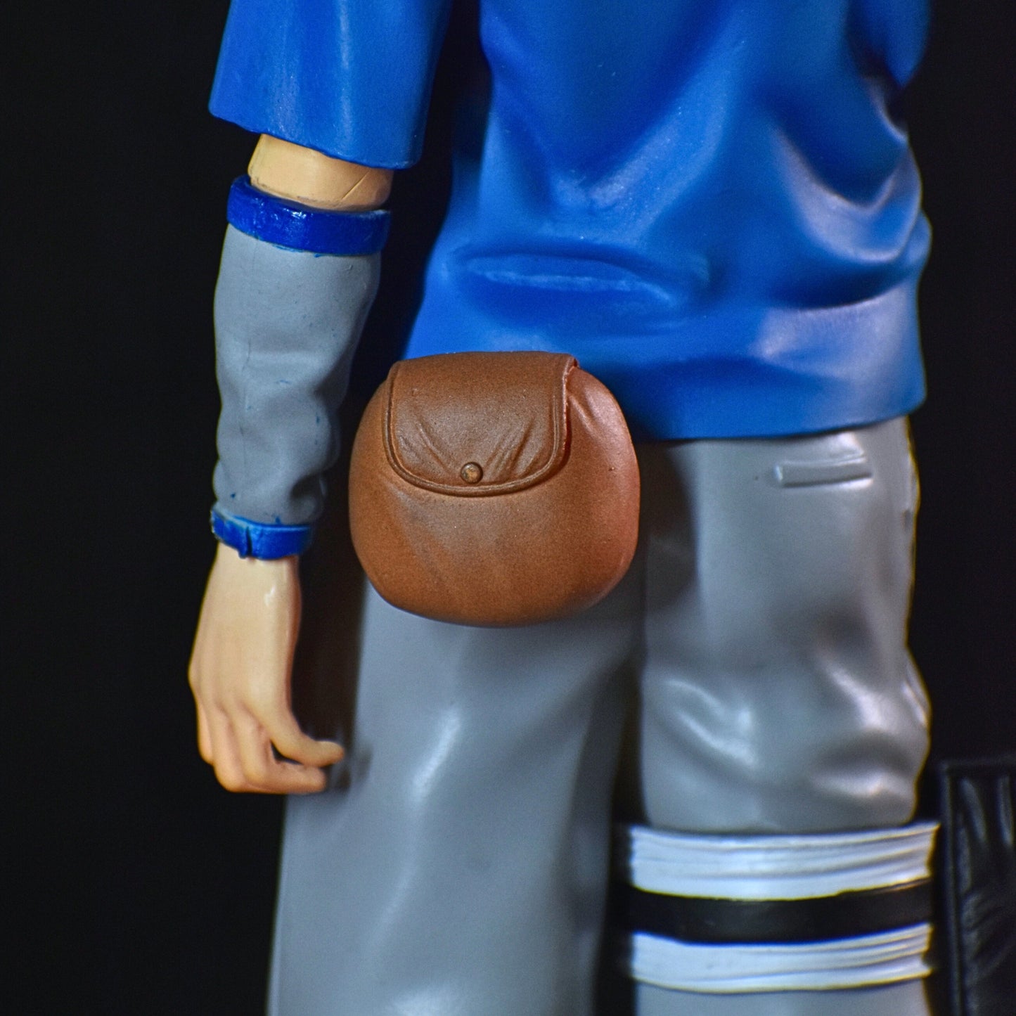 SASUKE UCHIHA ICONIC ACTION FIGURE (26 CM HEIGHT) - NARUTO