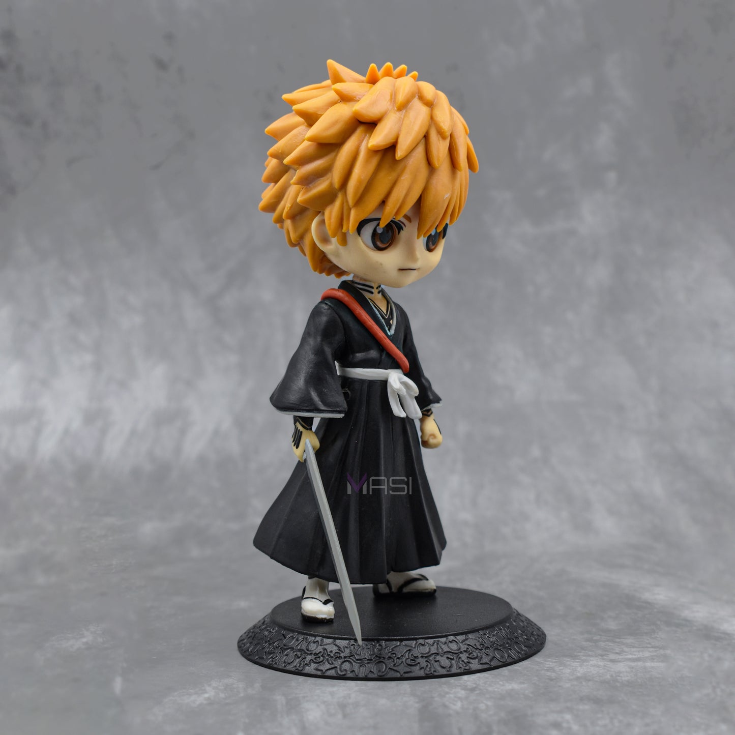 Ichigo Kurosaki Q Posket Figurine With Sword (15 Cm Height) - Bleach