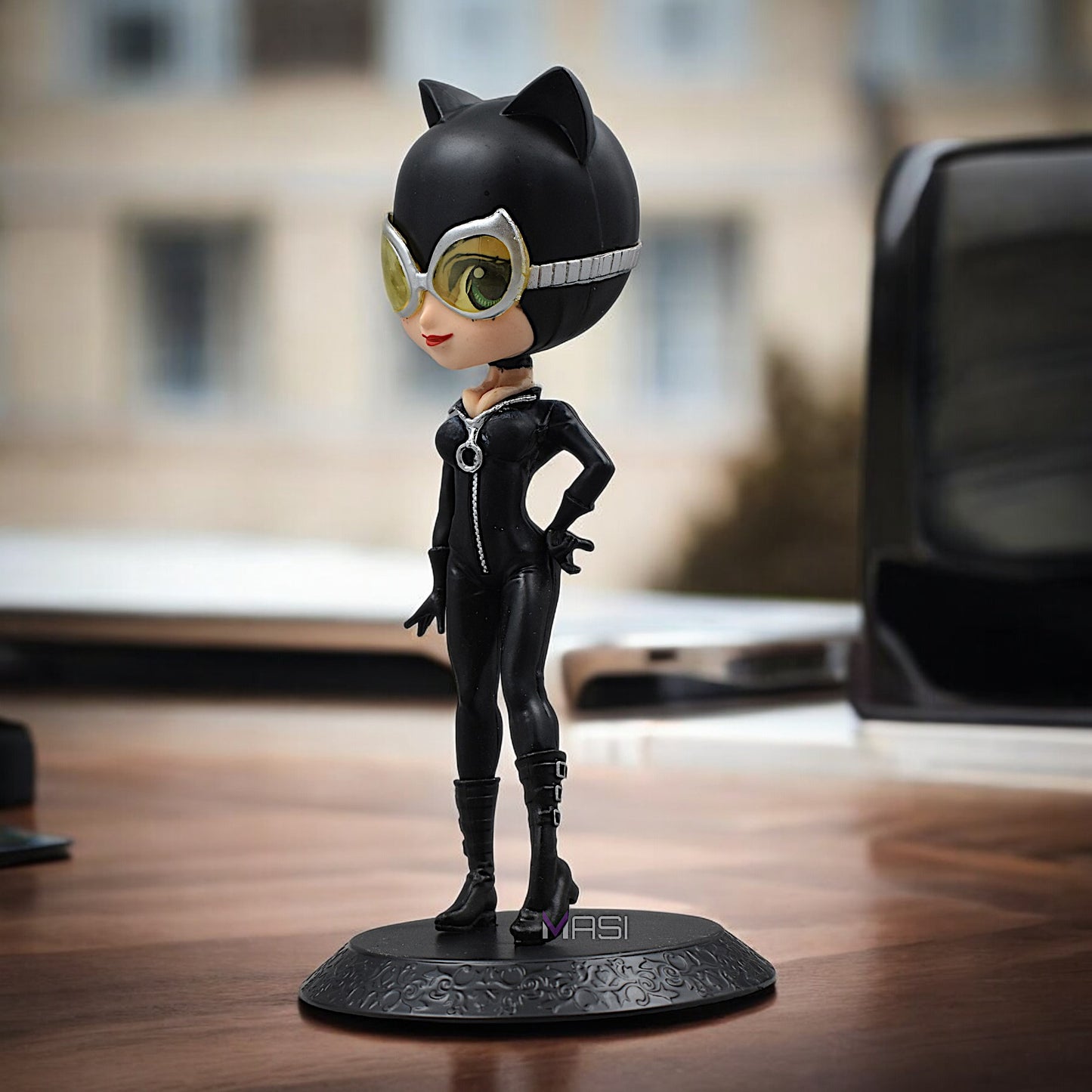 Catwoman Q Style Action Figure With Stand (16 Cm Height)