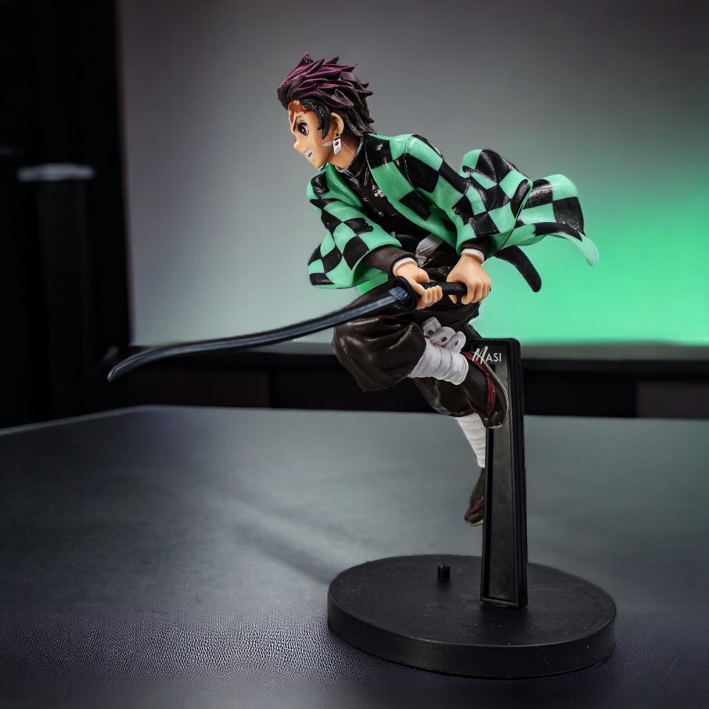 Demons Slayer Anime Tanjiro Action Figure With Stand 17 Cm
