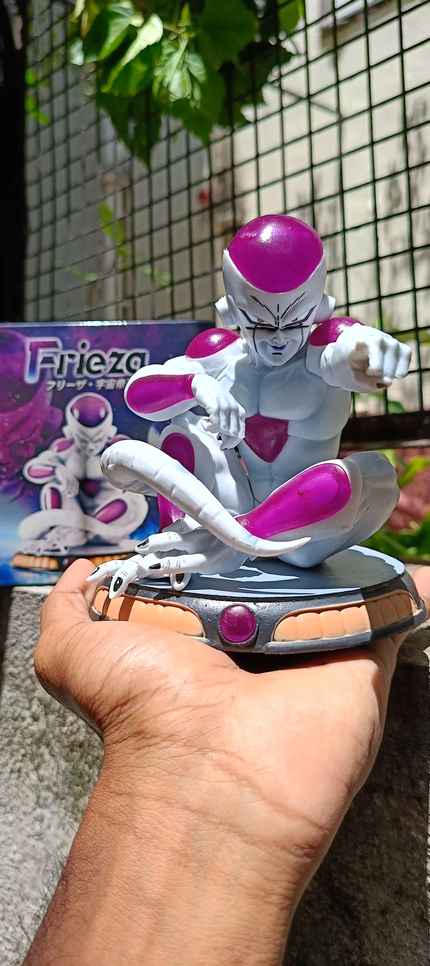 Ultimate Frieza Sitting Action Figure (14 Cm Height) - Dragon Ball Z
