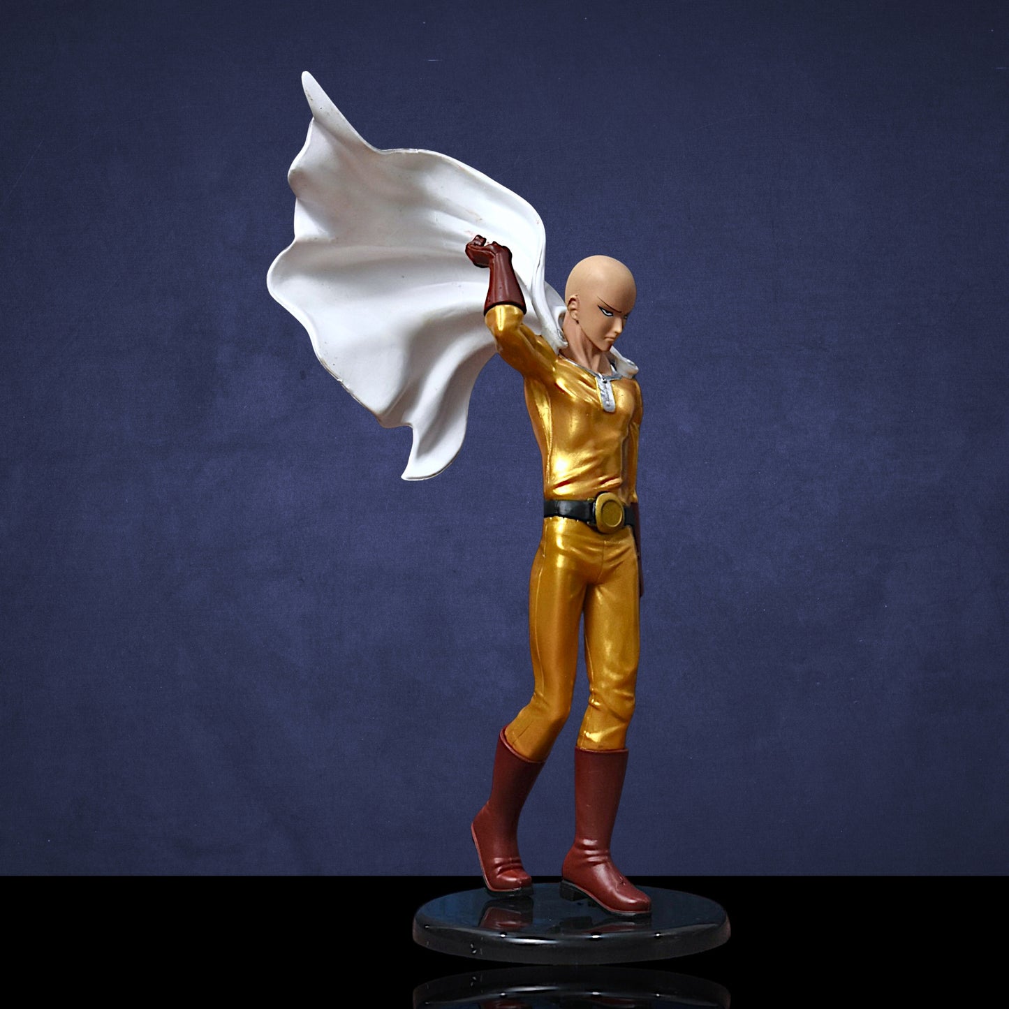 ONE-PUNCH MAN - SAITAMA ACTION FIGURE WITH STAND (21 CM HEIGHT)