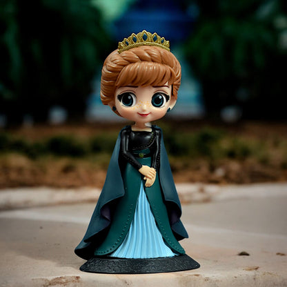 Princess Elsa Q Posket Action Figure From Frozen (16 Cm Height)