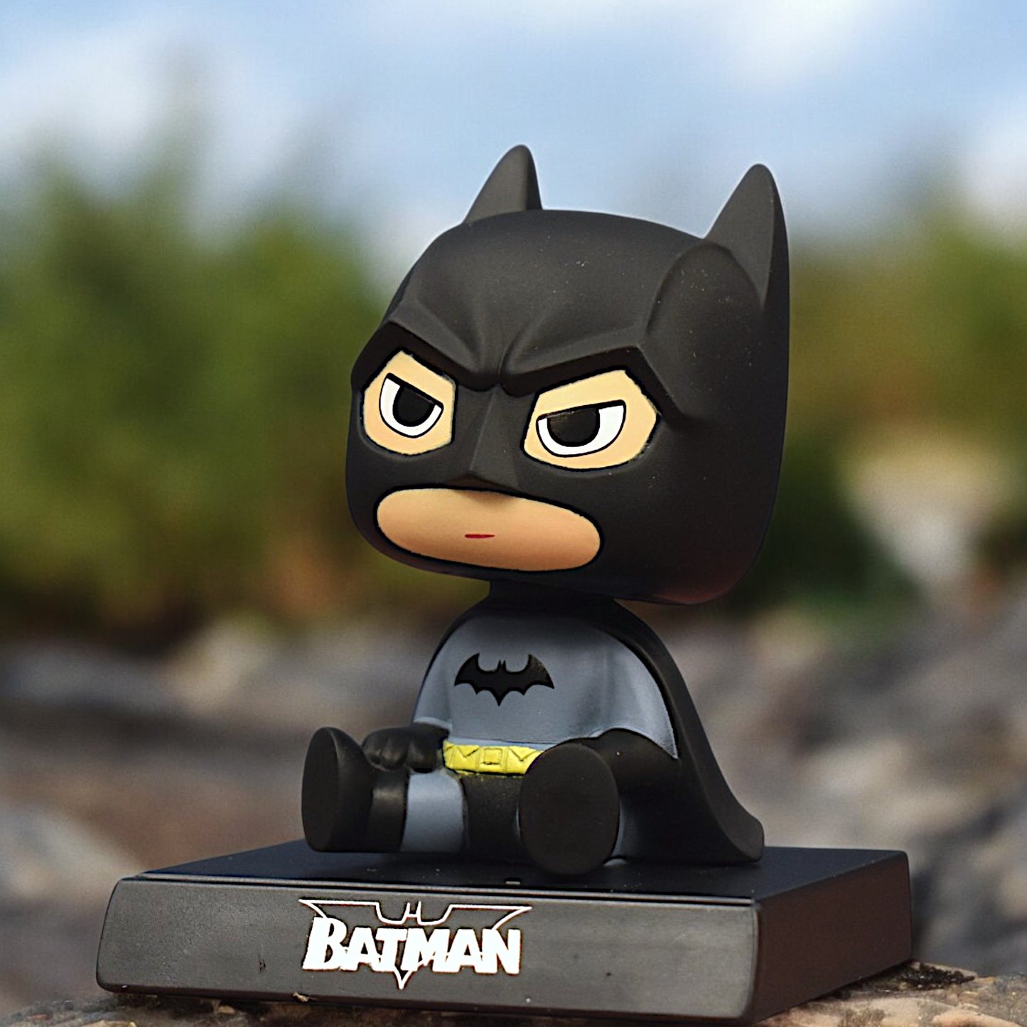 DC BATMAN BOBBLEHEAD/MOBILE HOLDER STAND