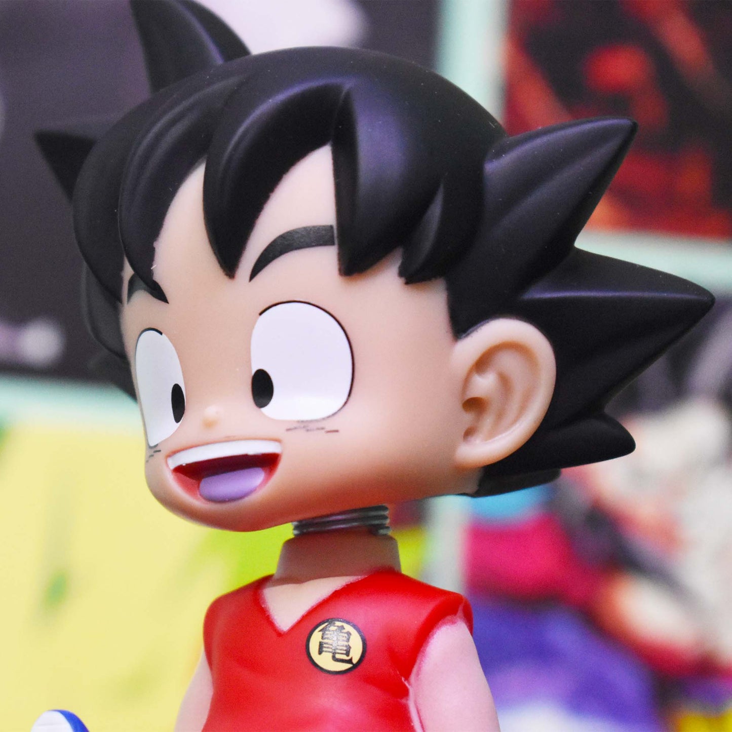 GOKU BOBBLEHEAD/MOBILE HOLDER STAND