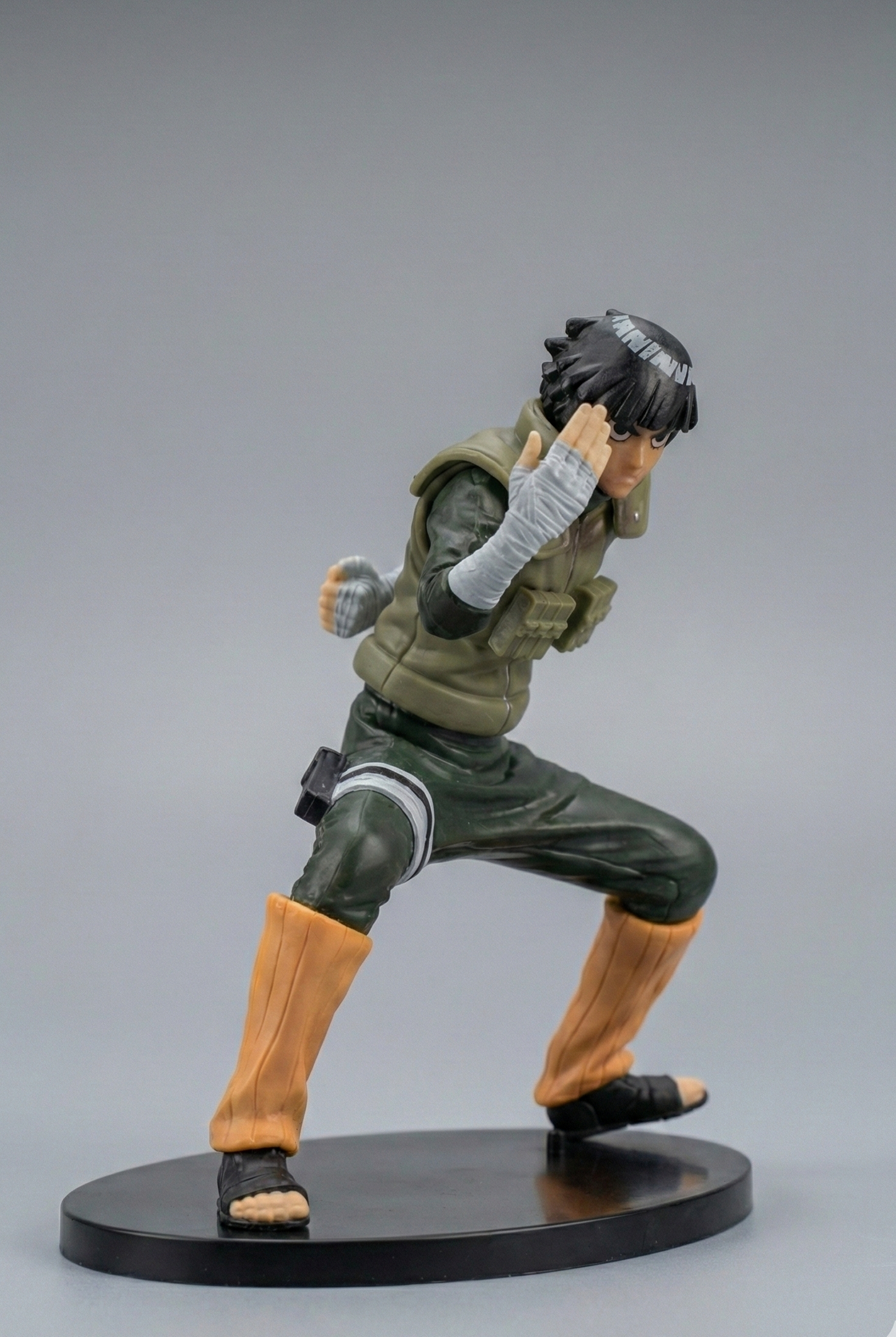 ROCK LEE CHALLENGING ACTION FIGURE WITH STAND (17 CM HEIGHT) - NARUTO