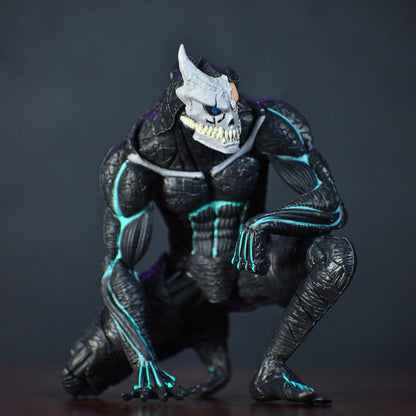 KAIJU NO. 8 SITTING ACTION FIGURE (13 CM HEIGHT) - KAIJU NO. 8