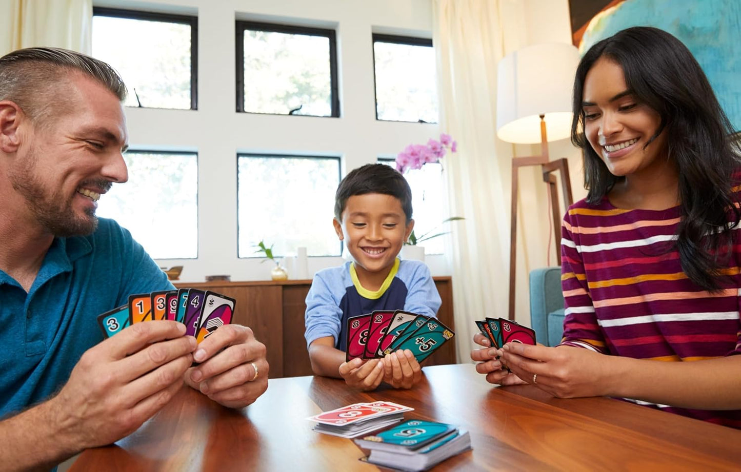 UNO Flip! Double Sided Card Game for Family & Friends | Fun Party Game