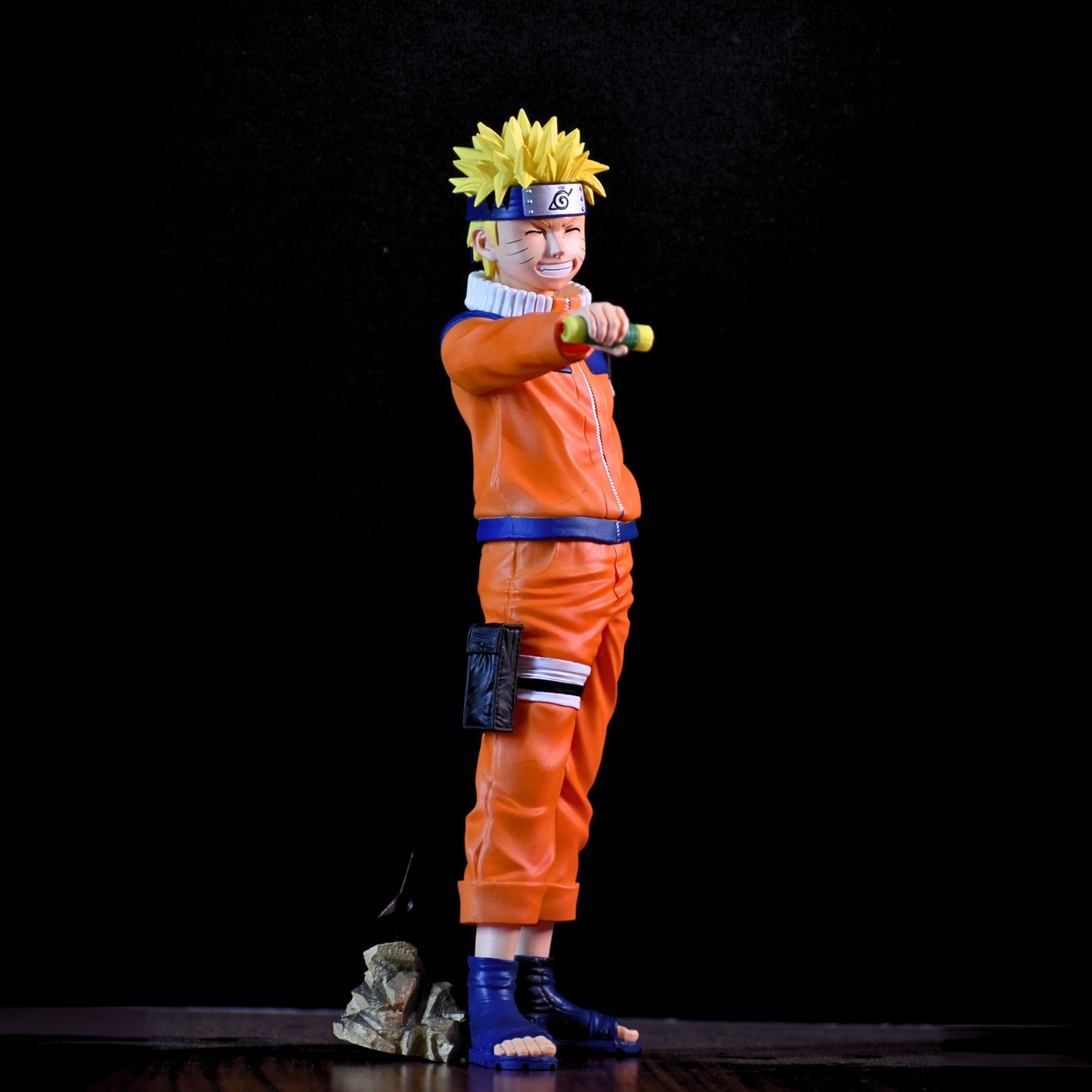 NARUTO UZUMAKI ICONIC ACTION FIGURE (25 CM HEIGHT) - NARUTO