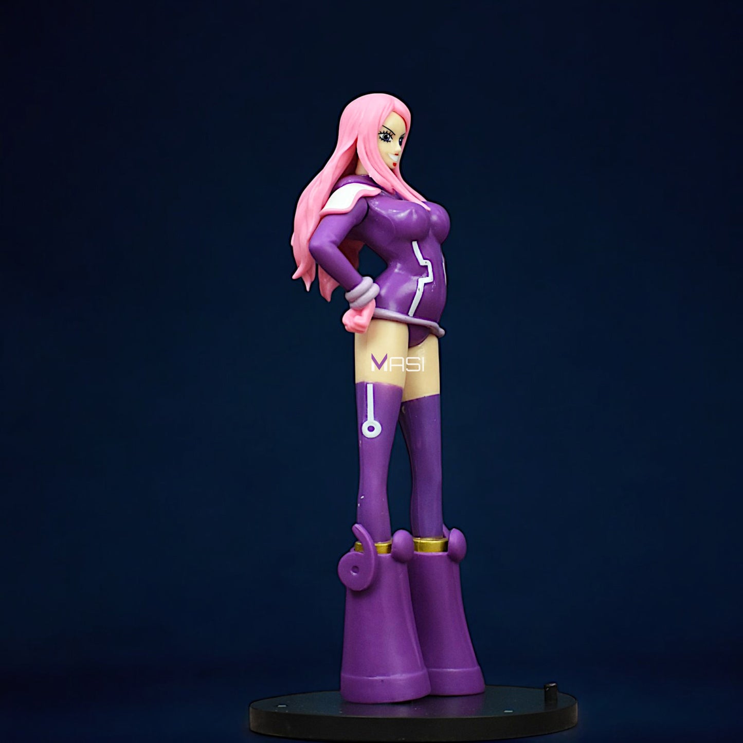THE GRANDLINE LADY - JEWELRY BONNEY ACTION FIGURE WITH STAND ( 17 CM HEIGHT) - ONE PIECE