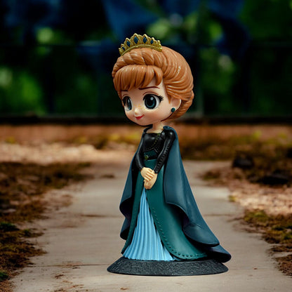 Princess Elsa Q Posket Action Figure From Frozen (16 Cm Height)