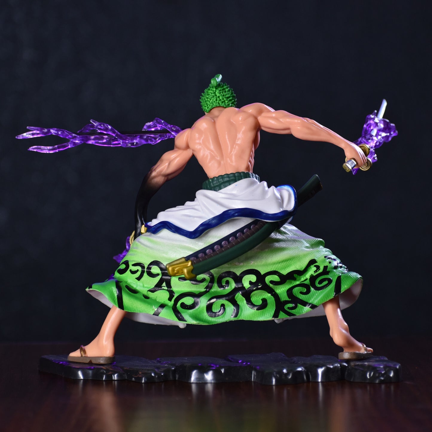 RORONOA ZORO ACTION FIGURE WITH 3 SWORDS AND BASE (18 CM HEIGHT) - ONE PIECE