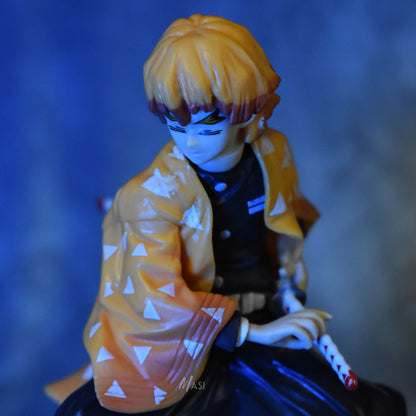 Zenitsu Agatsuma Attacking Post Action Figure With Stand (16 Cm Height) - Demon Slayer