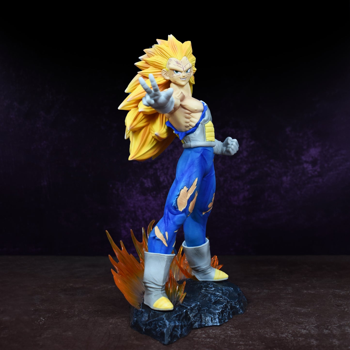 VEGETA SSJ3 ACTION FIGURE WITH STAND (28 CM HEIGHT) - DRAGON BALL Z