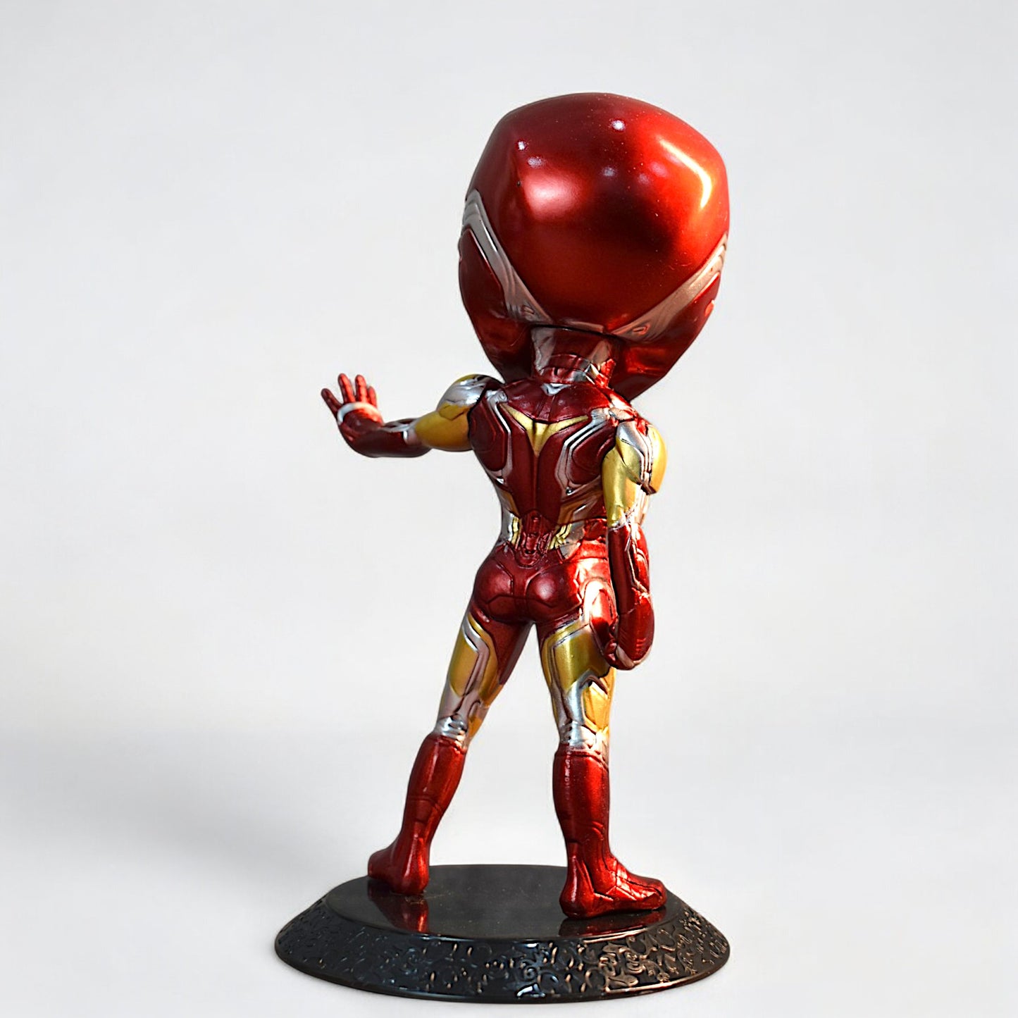 IRON MAN Q STYLE ACTION FIGURE WITH STAND (15 CM HEIGHT)