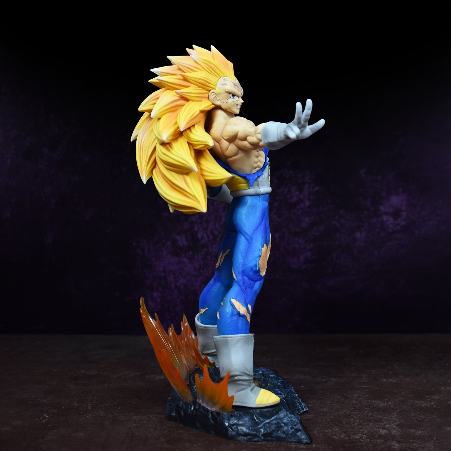 VEGETA SSJ3 ACTION FIGURE WITH STAND (28 CM HEIGHT) - DRAGON BALL Z