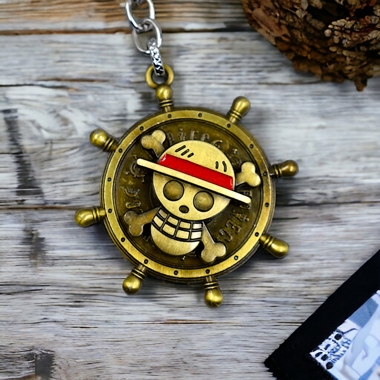 Luffy Pirate Skull Metal Rotating Keychain - One Piece