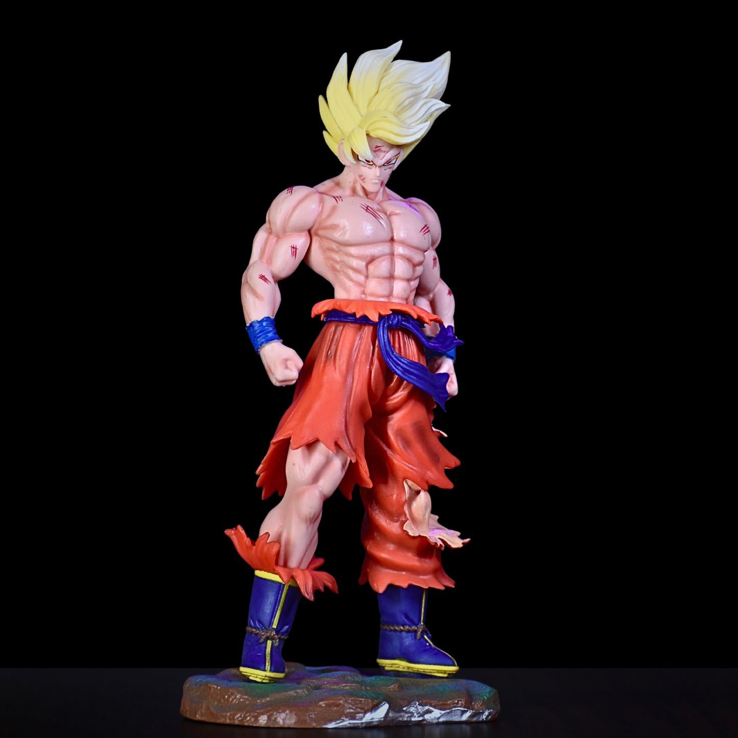 SON GOKU ICONIC ACTION FIGURE WITH STAND (23 CM HEIGHT) - DRAGON BALL Z