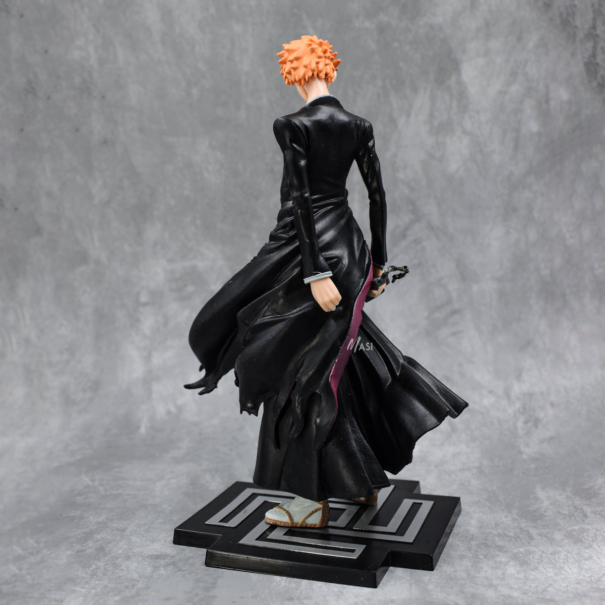 ICHIGO KUROSAKI BLEACH ACTION FIGURE 22 CM