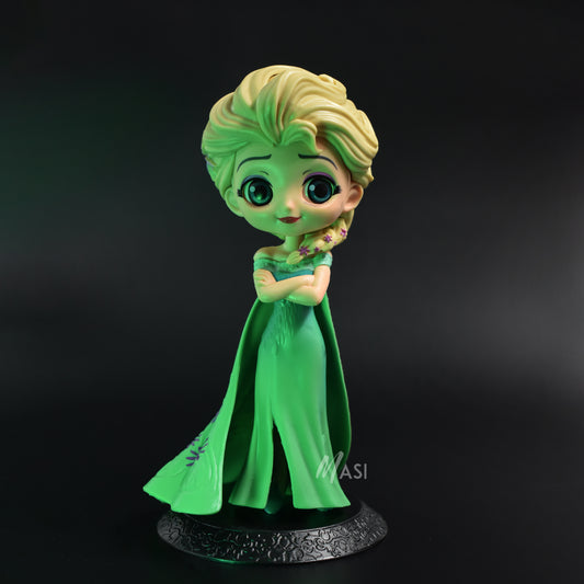 Princess Elsa Q Posket Figurine (15 Cm Height)