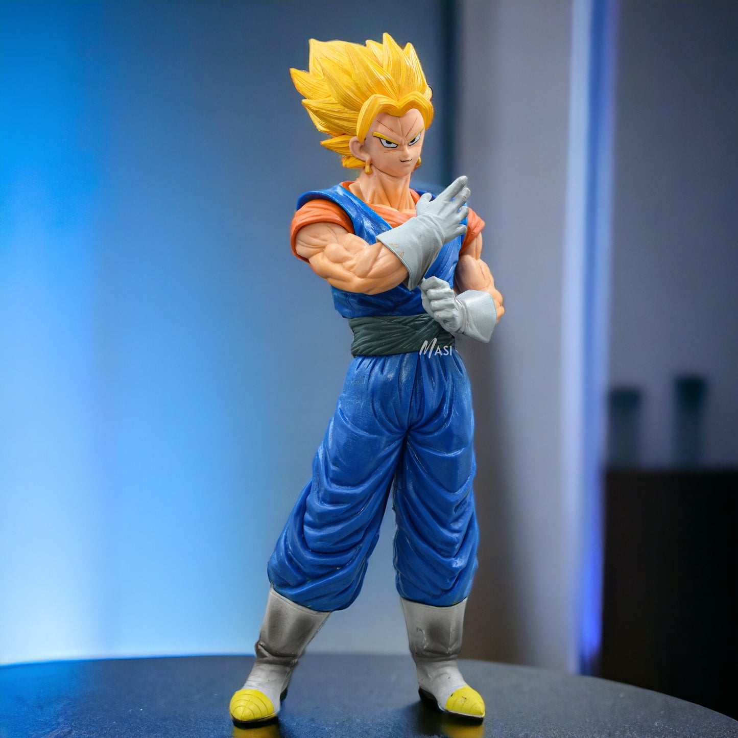 Ssj Vegito Self Standing Action Figure - Dragon Ball Z