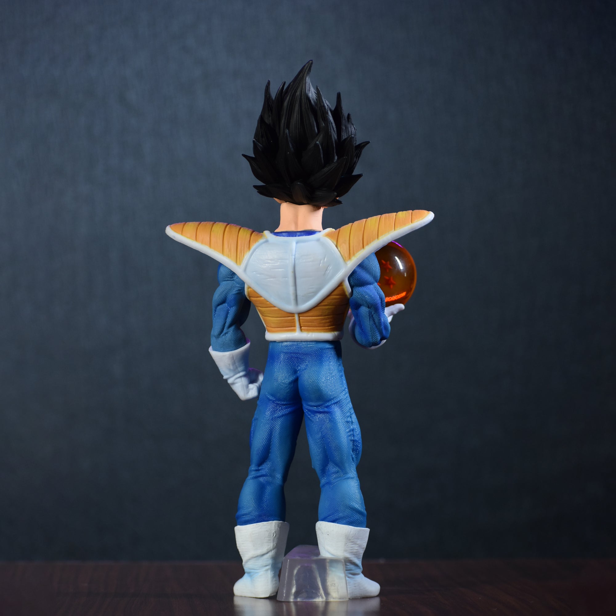 PRINCE VEGETA LIMITED EDITION ACTION FIGURE WITH DRAGON BALL IN HAND (26 CM HEIGHT) - DRAGON BALL Z