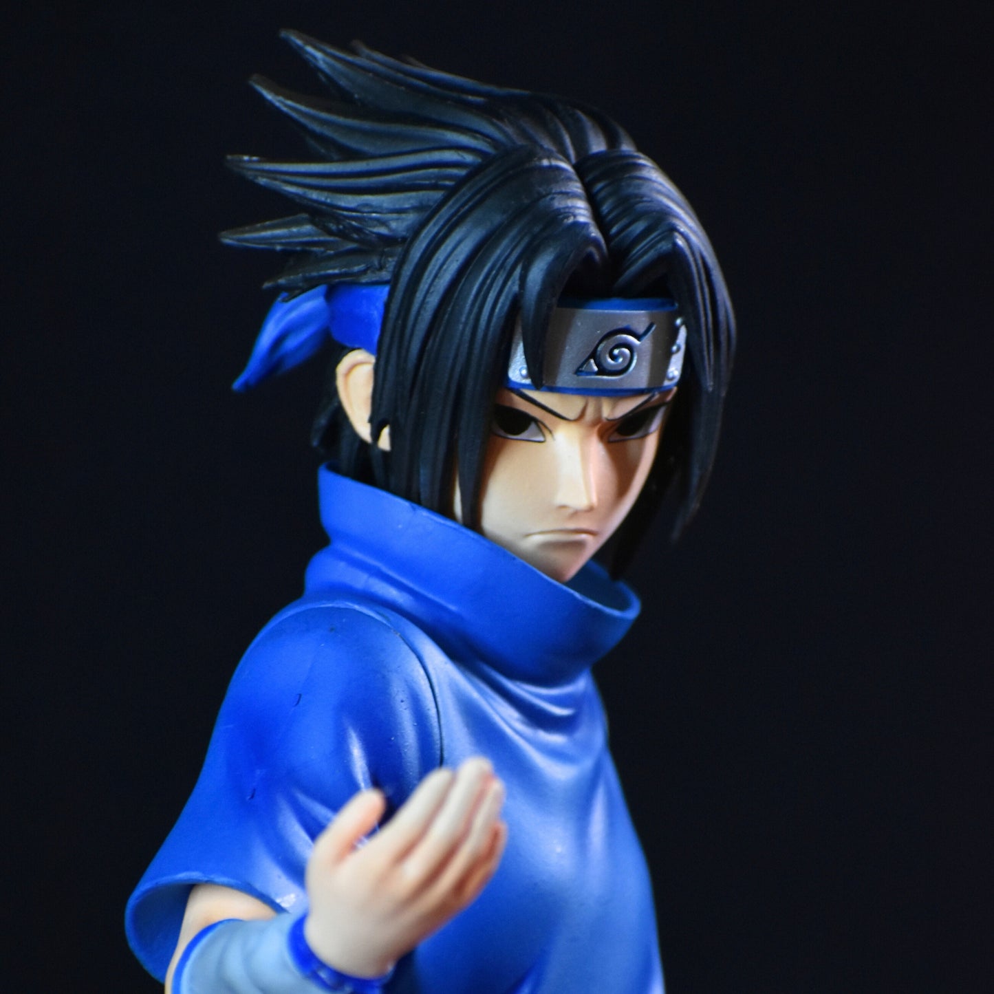 SASUKE UCHIHA ICONIC ACTION FIGURE (26 CM HEIGHT) - NARUTO
