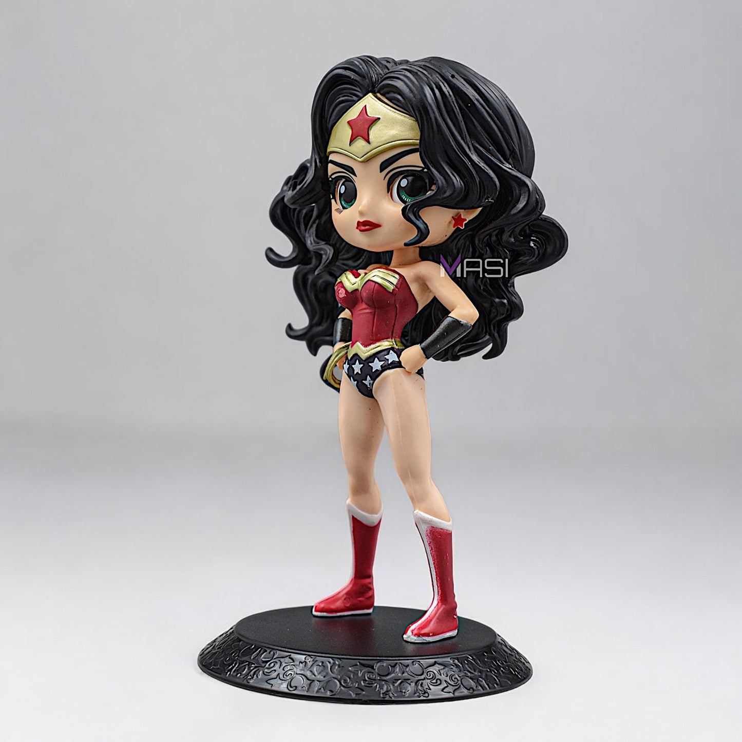 Wonder Woman Q Style Action Figure With Stand (16 Cm Height)