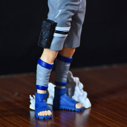 SASUKE UCHIHA ICONIC ACTION FIGURE (26 CM HEIGHT) - NARUTO
